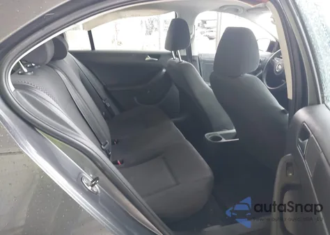 2013 Volkswagen Jetta 2.0L S z USA, uszkodzony, nr VIN 3VW2K7AJ4DM216470